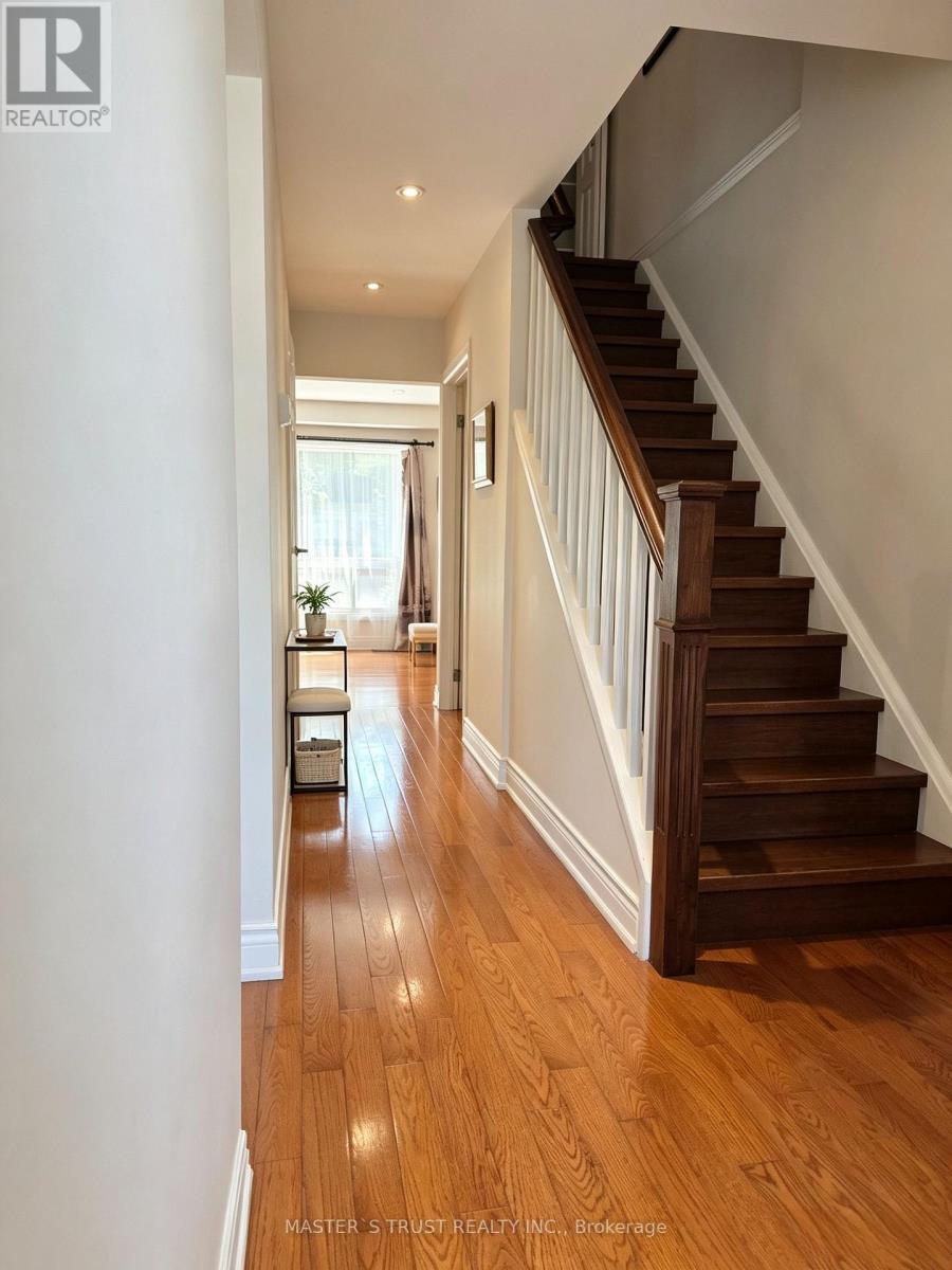 10 Elsa Vine Way Property Photo 3