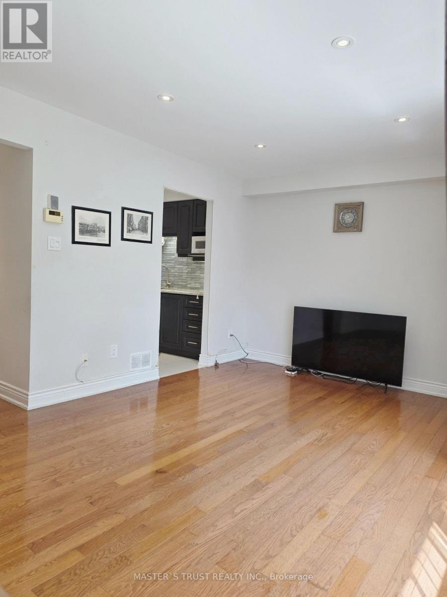 10 Elsa Vine Way Property Photo 8