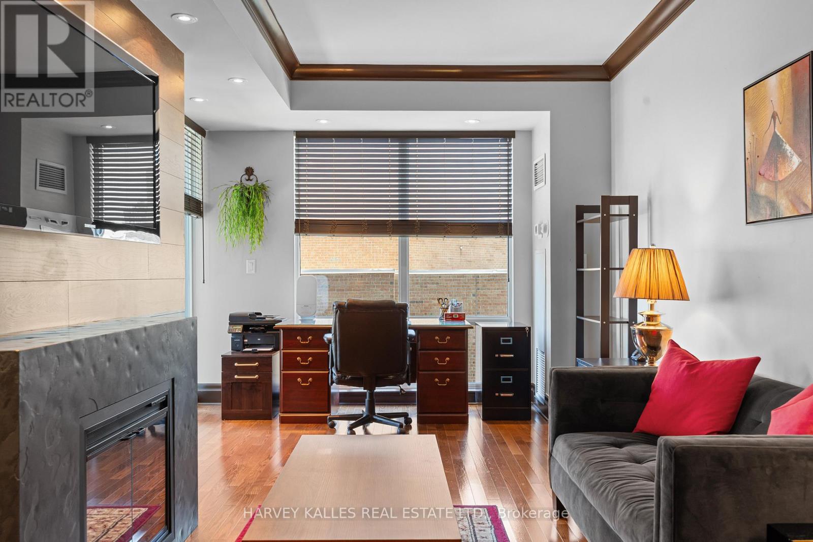 2701 - 300 Bloor Street E Property Photo 27