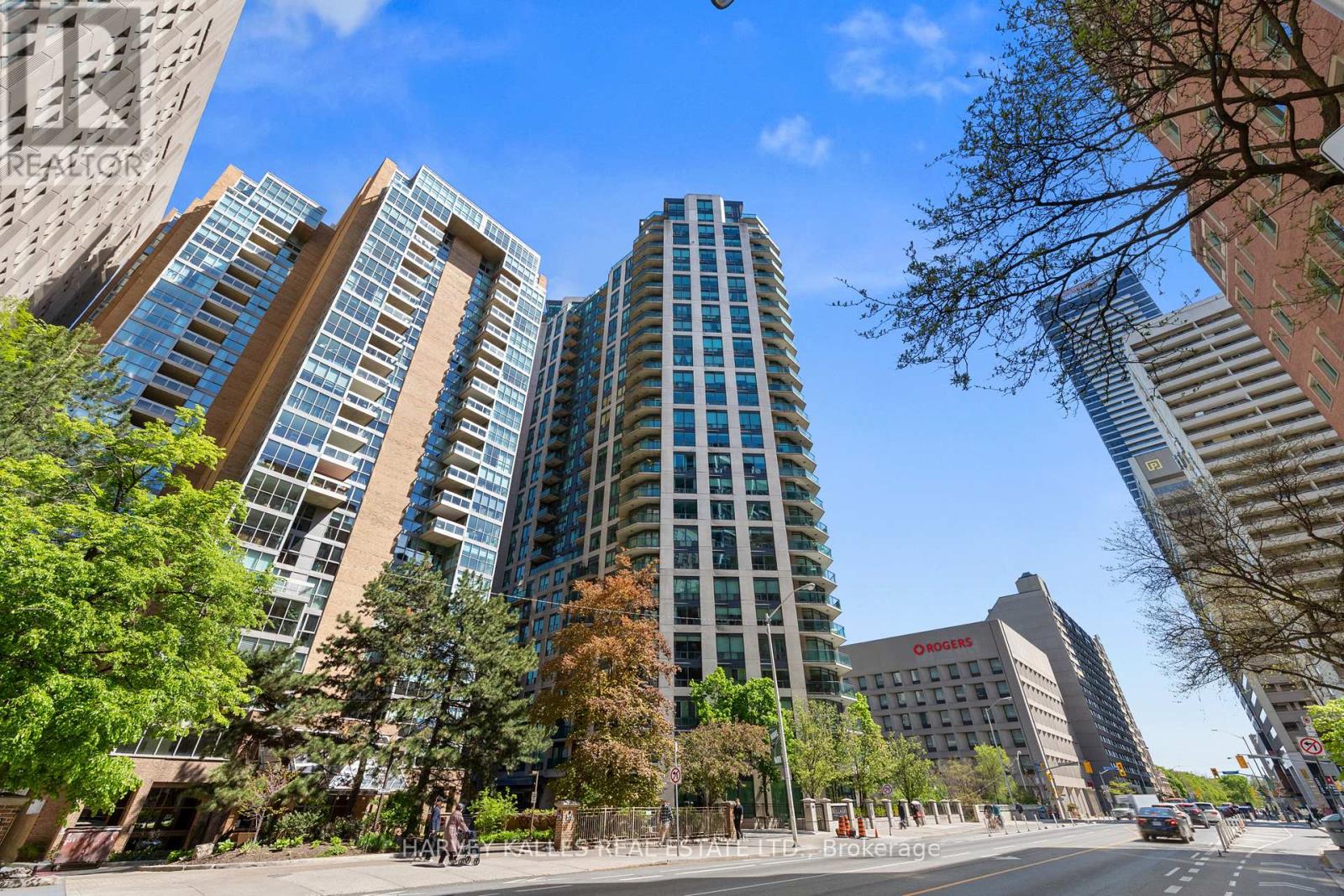 2701 - 300 Bloor Street E Property Photo 42
