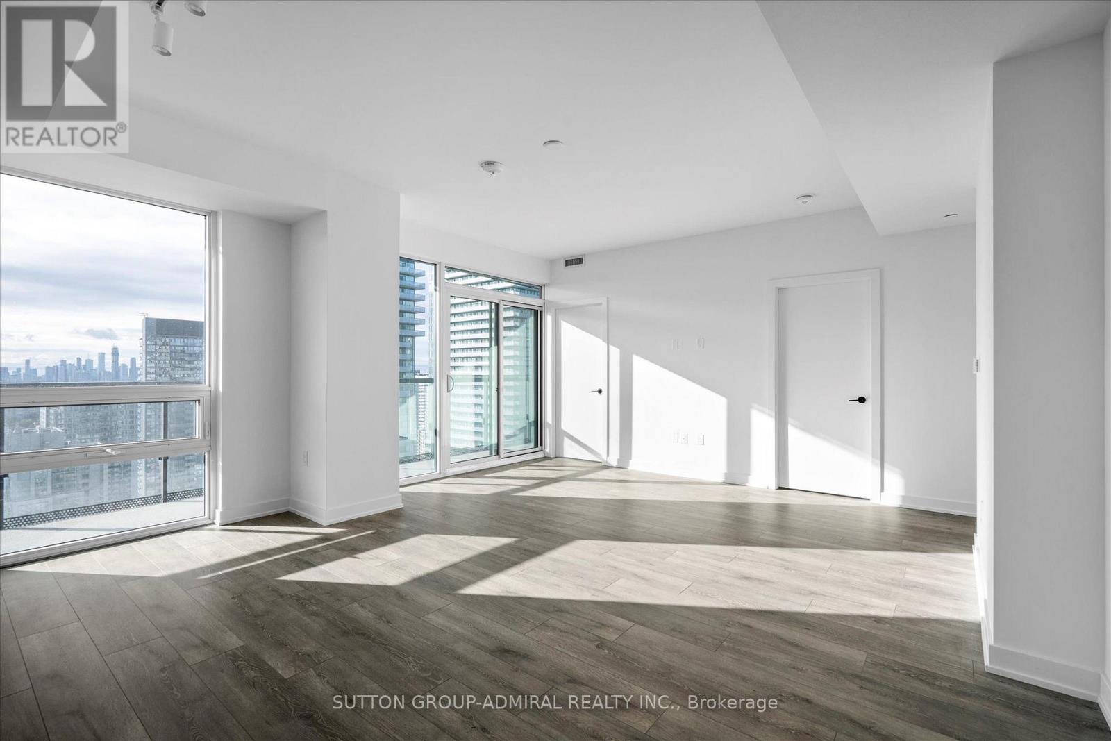 2902 - 127 Broadway Avenue Property Photo 4