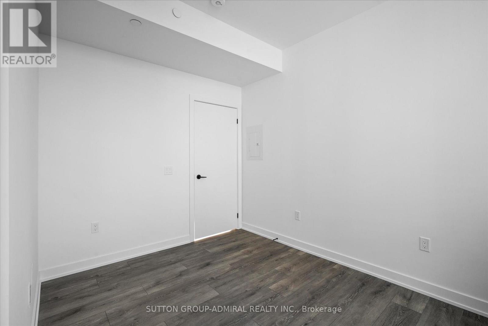 2902 - 127 Broadway Avenue Property Photo 11