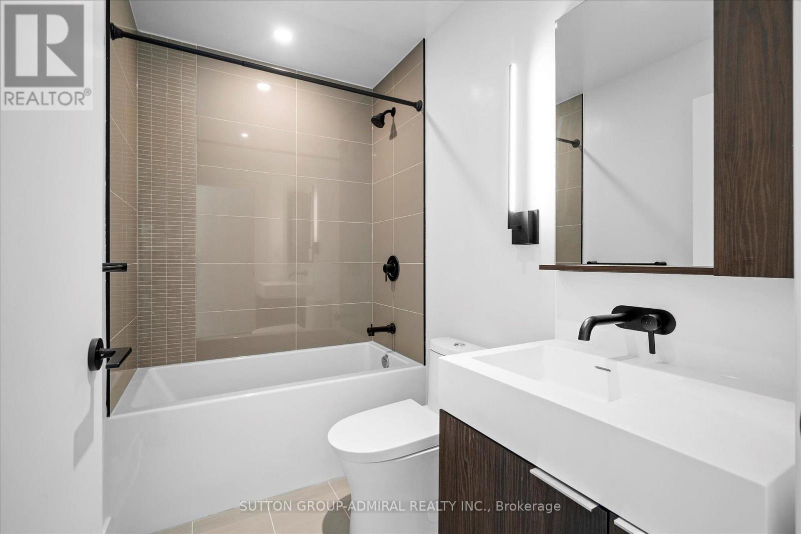 2902 - 127 Broadway Avenue Property Photo 14