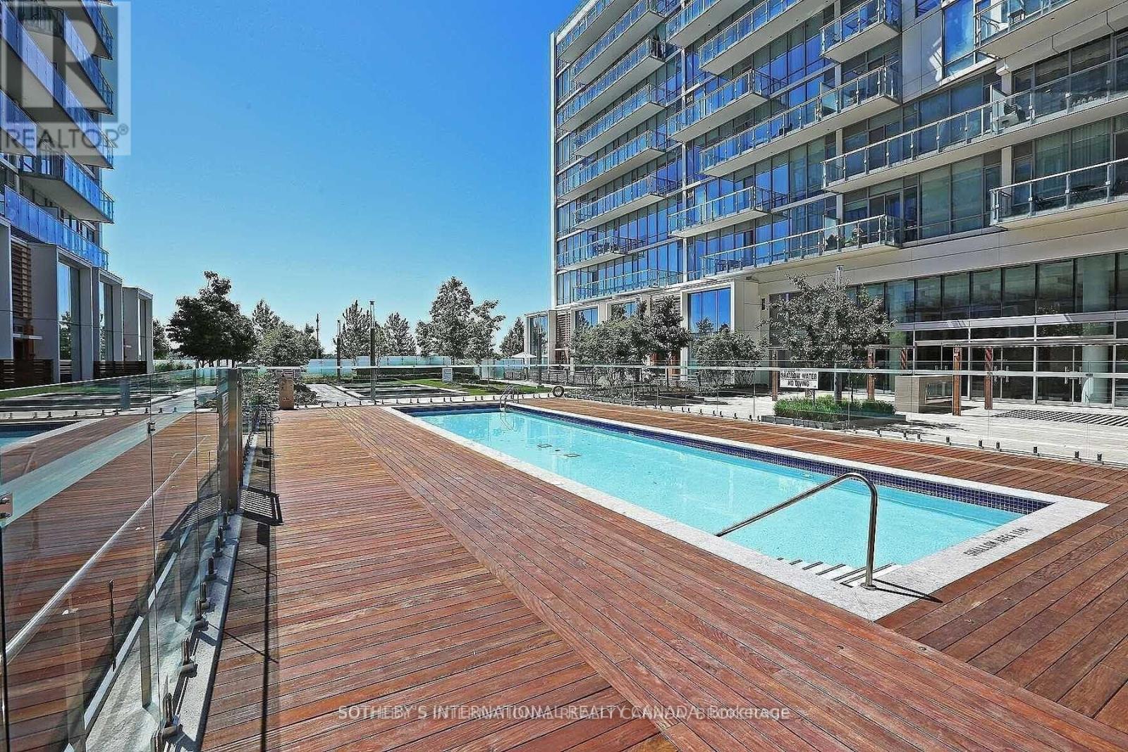 Th-113 - 29 Queens Quay E Property Photo 35