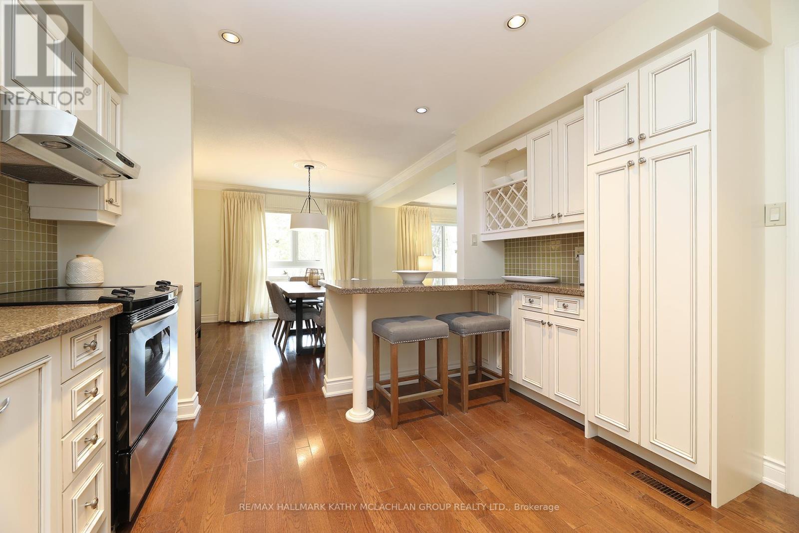 38 Crimson Millway Property Photo 7