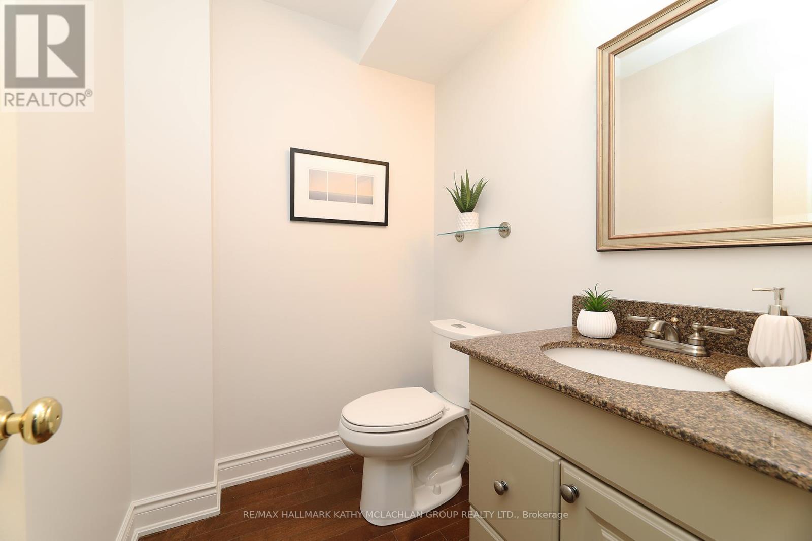 38 Crimson Millway Property Photo 12
