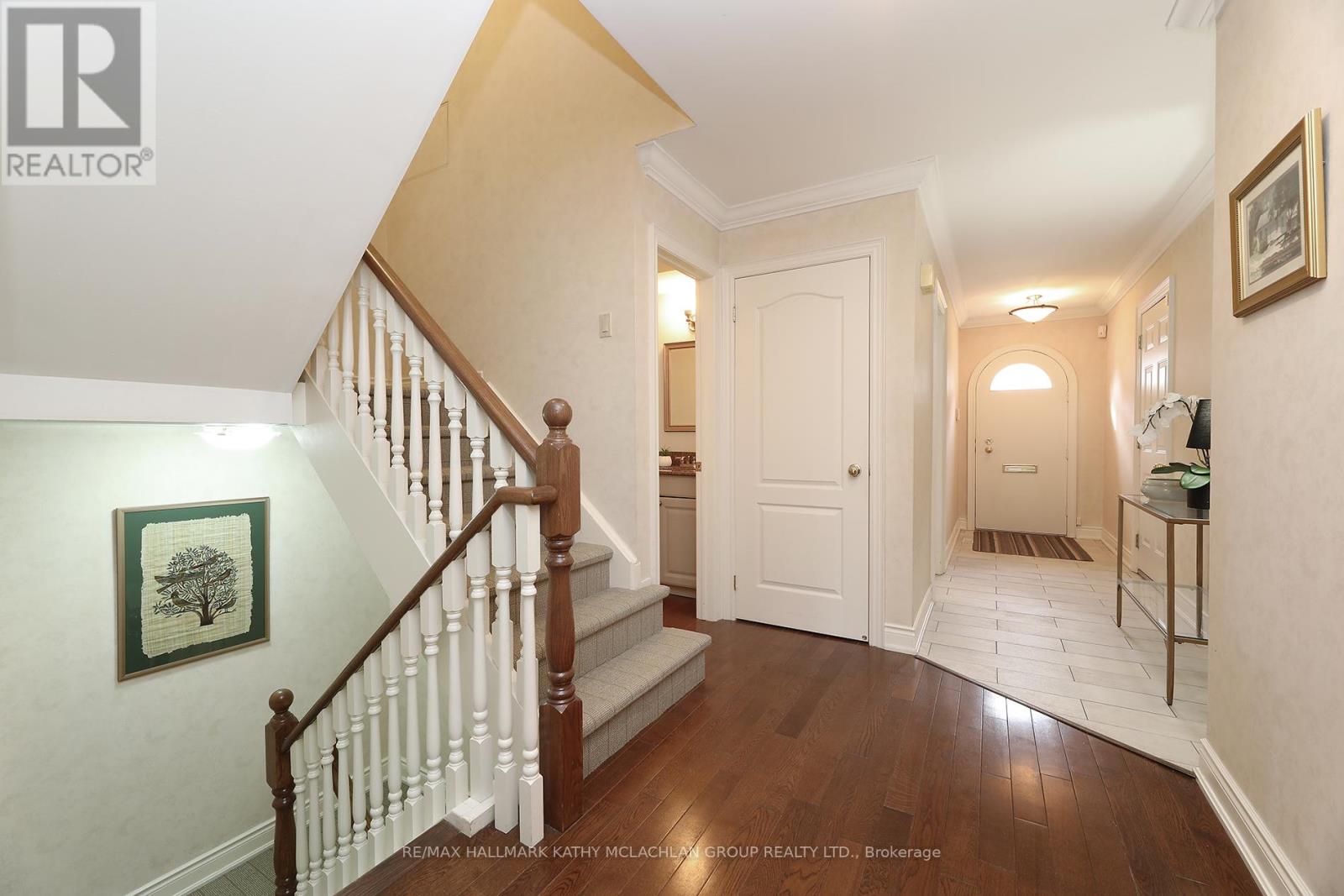 38 Crimson Millway Property Photo 13