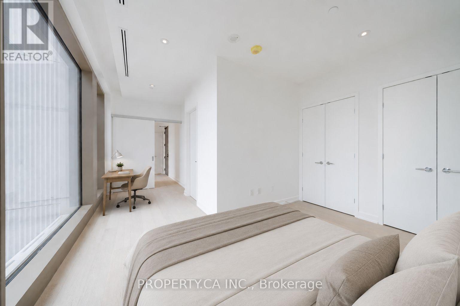 1801 - 50 Scollard Street Property Photo 6