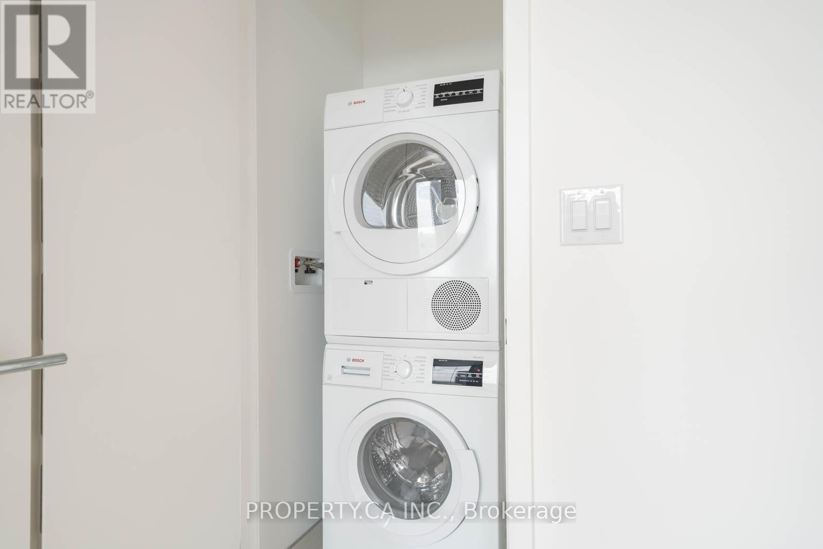 1801 - 50 Scollard Street Property Photo 8