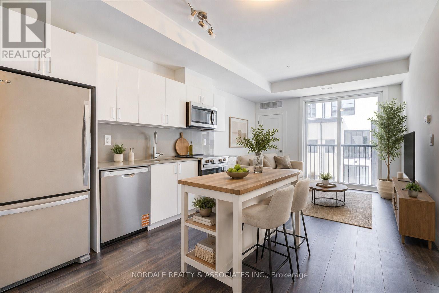 B211 - 1650 Victoria Park Avenue Property Photo 2