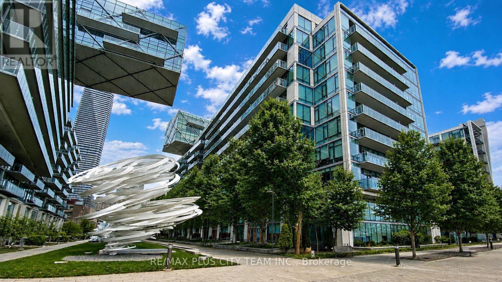 1305 - 39 QUEENS QUAY E Property Photo 1
