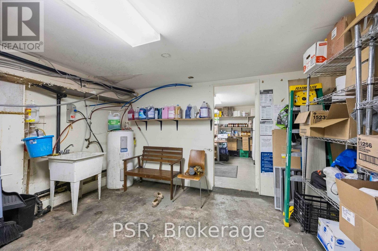 671 St. Clair Avenue W Property Photo 11