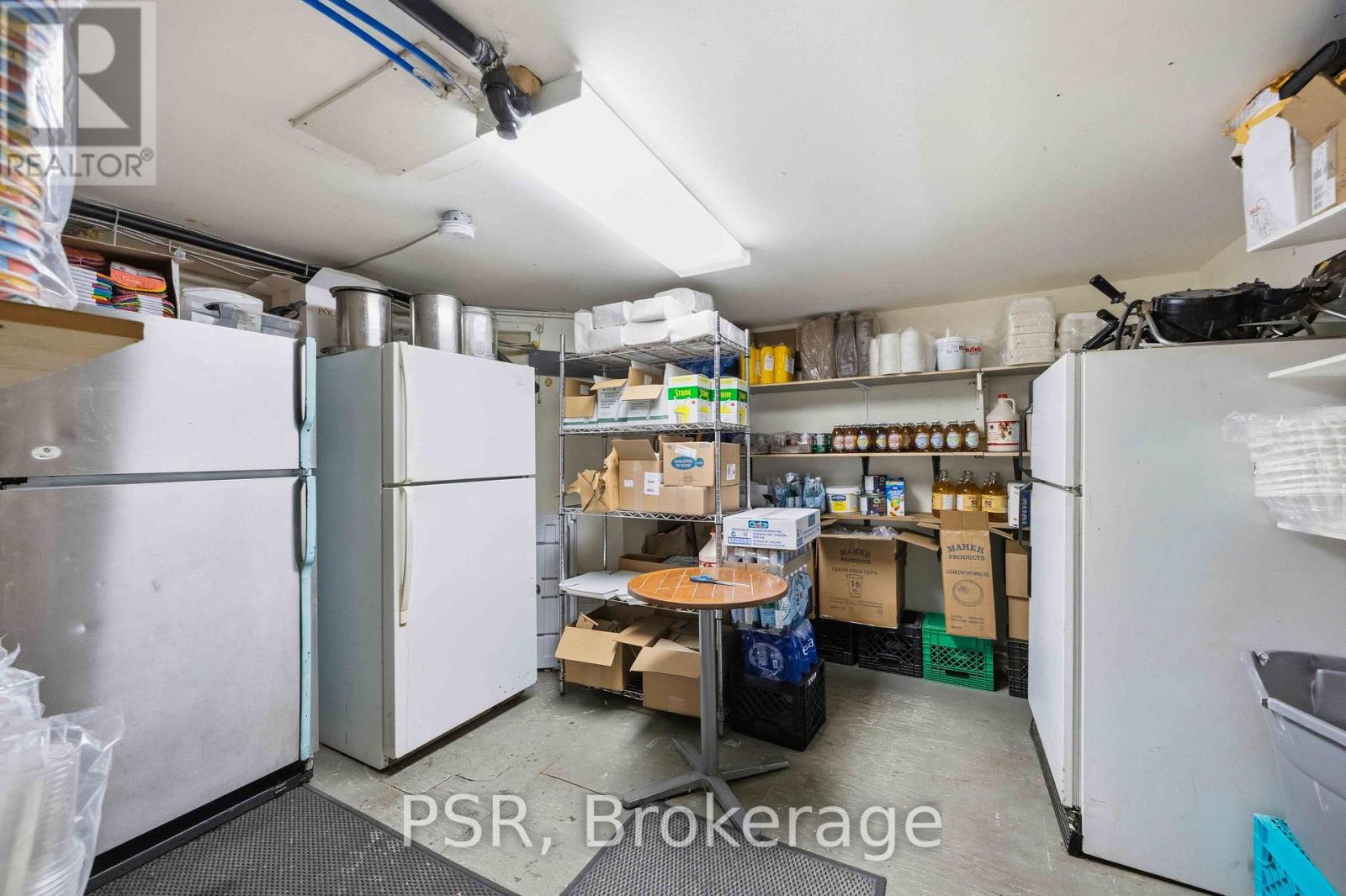 671 St. Clair Avenue W Property Photo 13