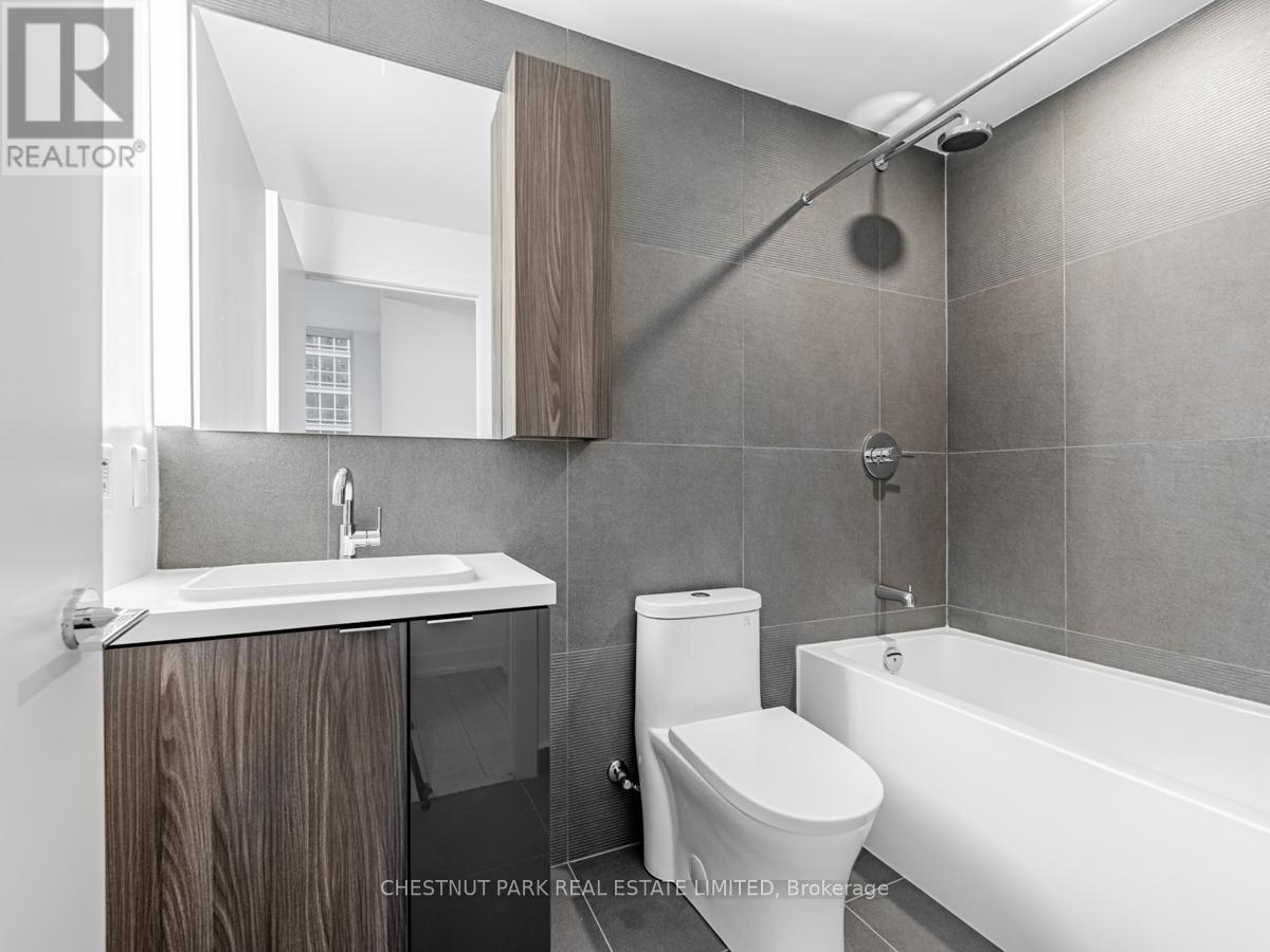 2513 - 35 Mercer Street Property Photo 17