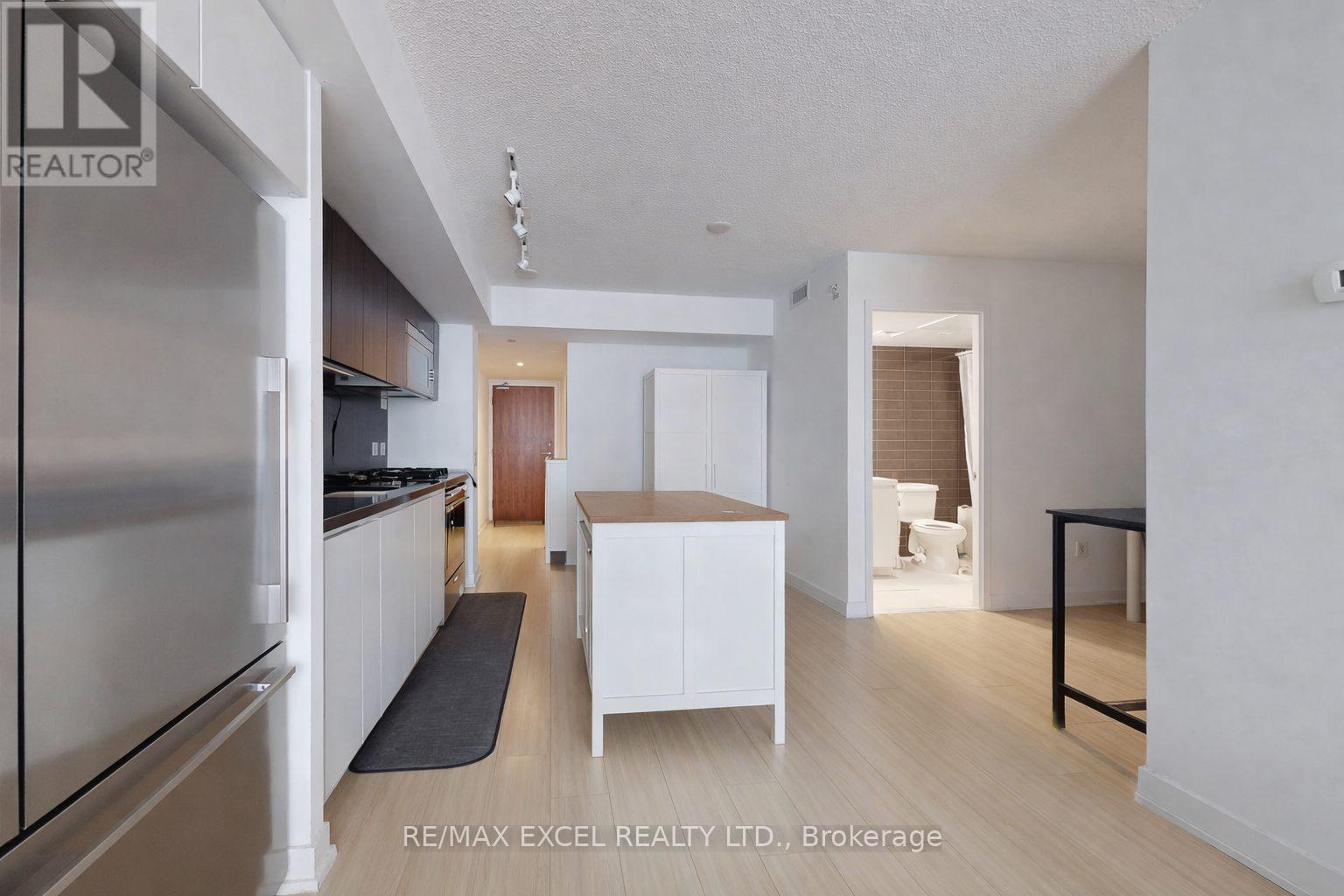 1606 - 75 Queens Wharf Road Property Photo 5