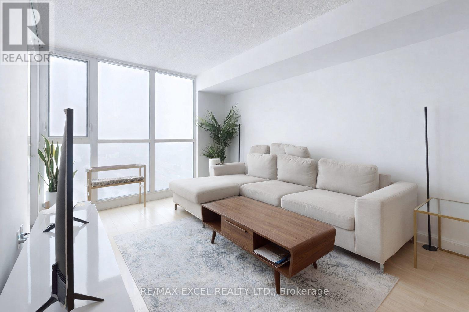 1606 - 75 Queens Wharf Road Property Photo 7