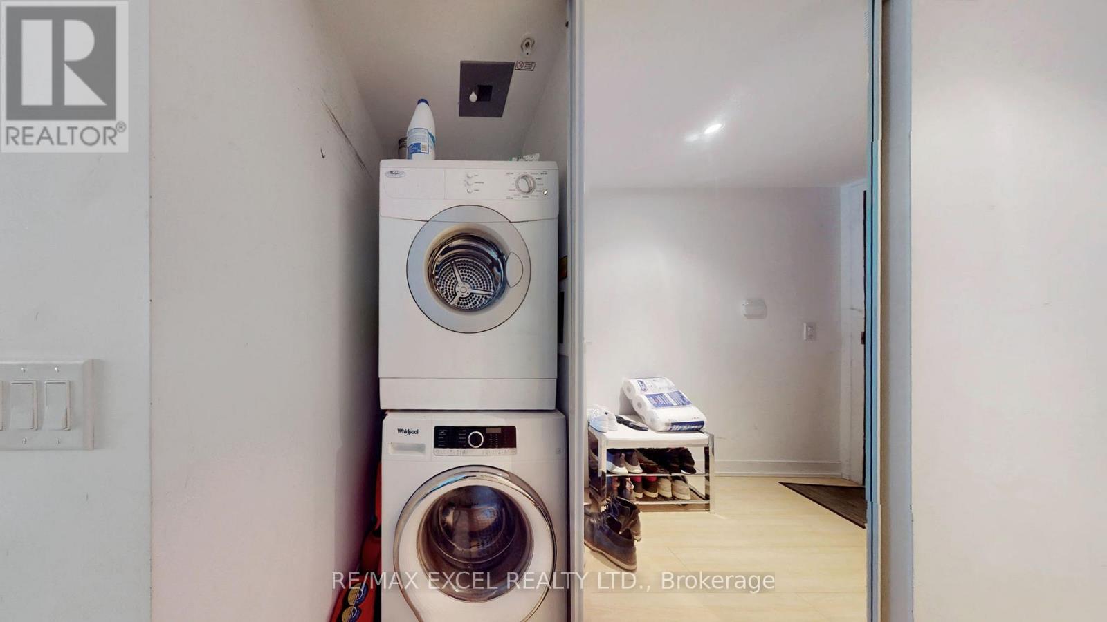 1606 - 75 Queens Wharf Road Property Photo 11