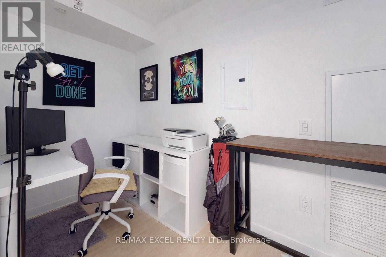 1606 - 75 Queens Wharf Road Property Photo 14