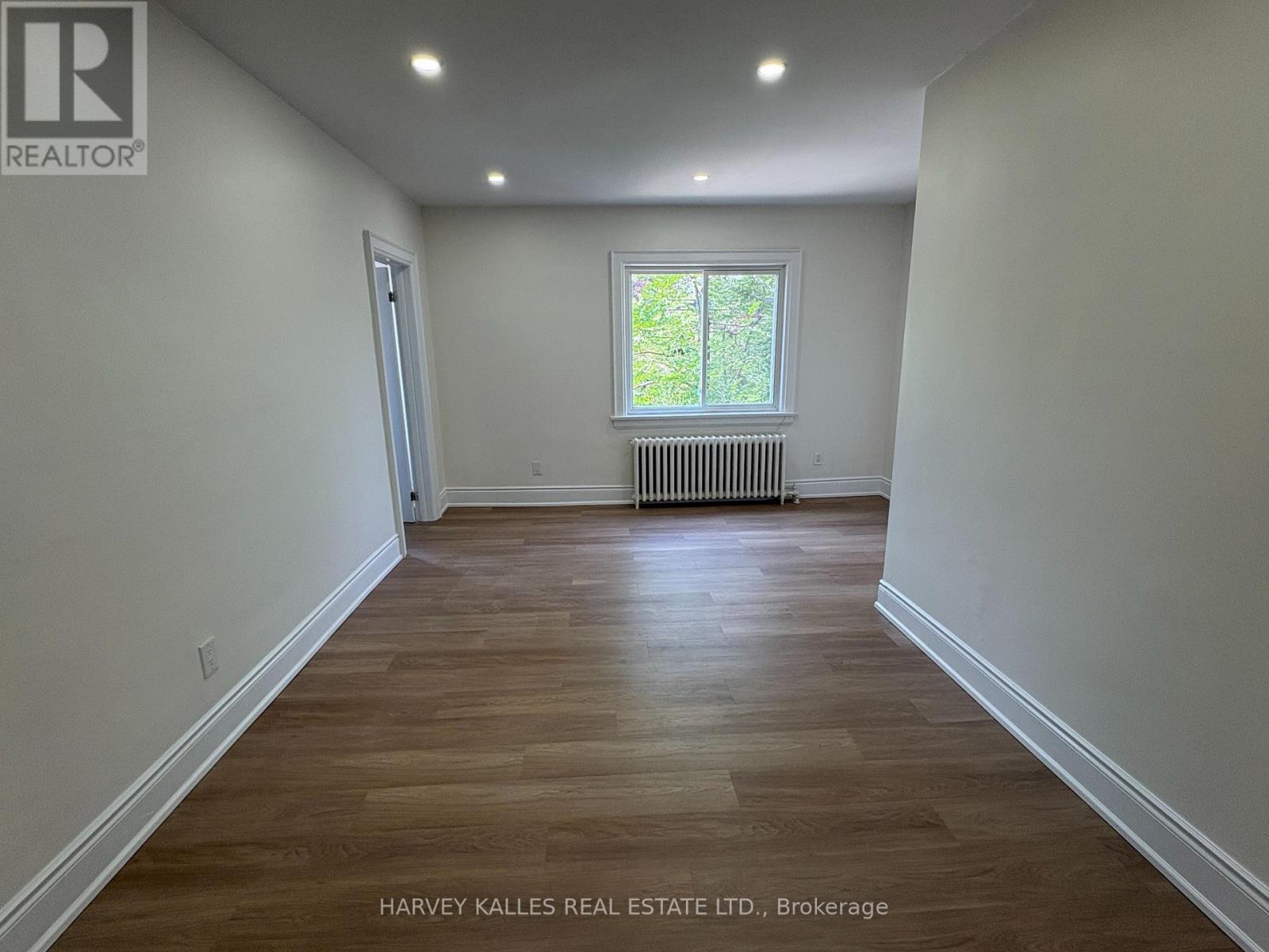 A - 1611 Bayview Avenue Property Photo 8