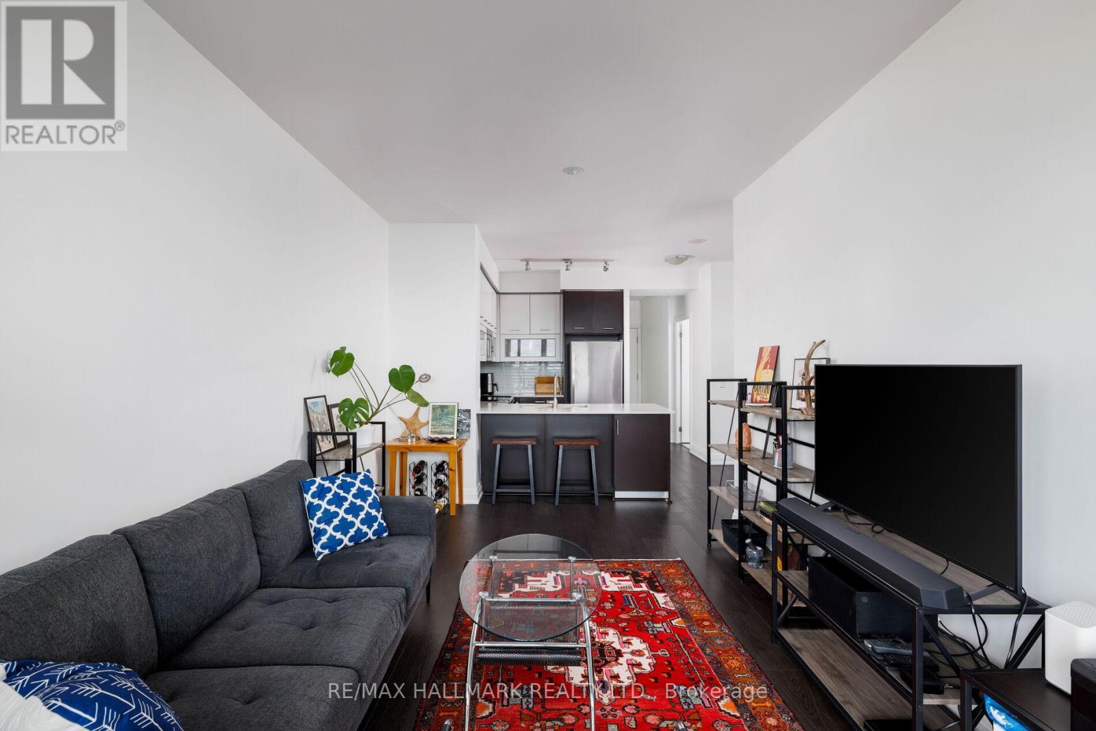 1401 - 530 St Clair Avenue W Property Photo 12