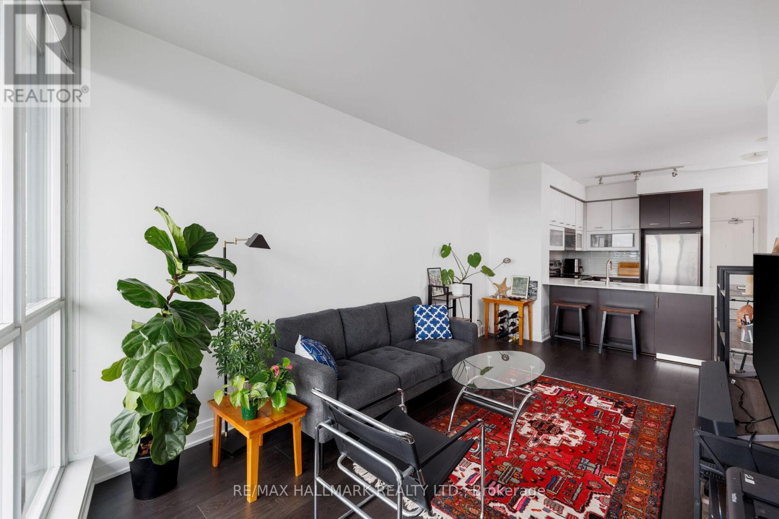 1401 - 530 St Clair Avenue W Property Photo 15