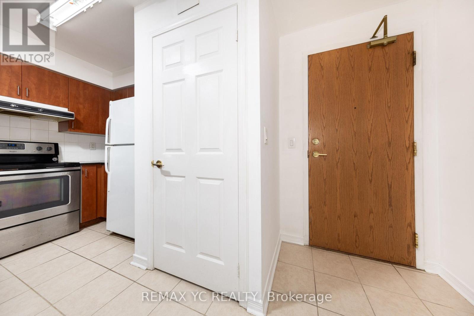 2410 - 5500 Yonge Street Property Photo 1