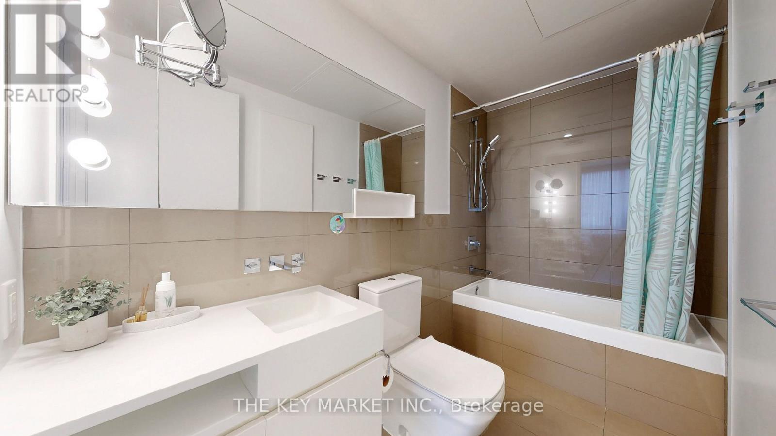 511 - 45 Charles Street E Property Photo 25