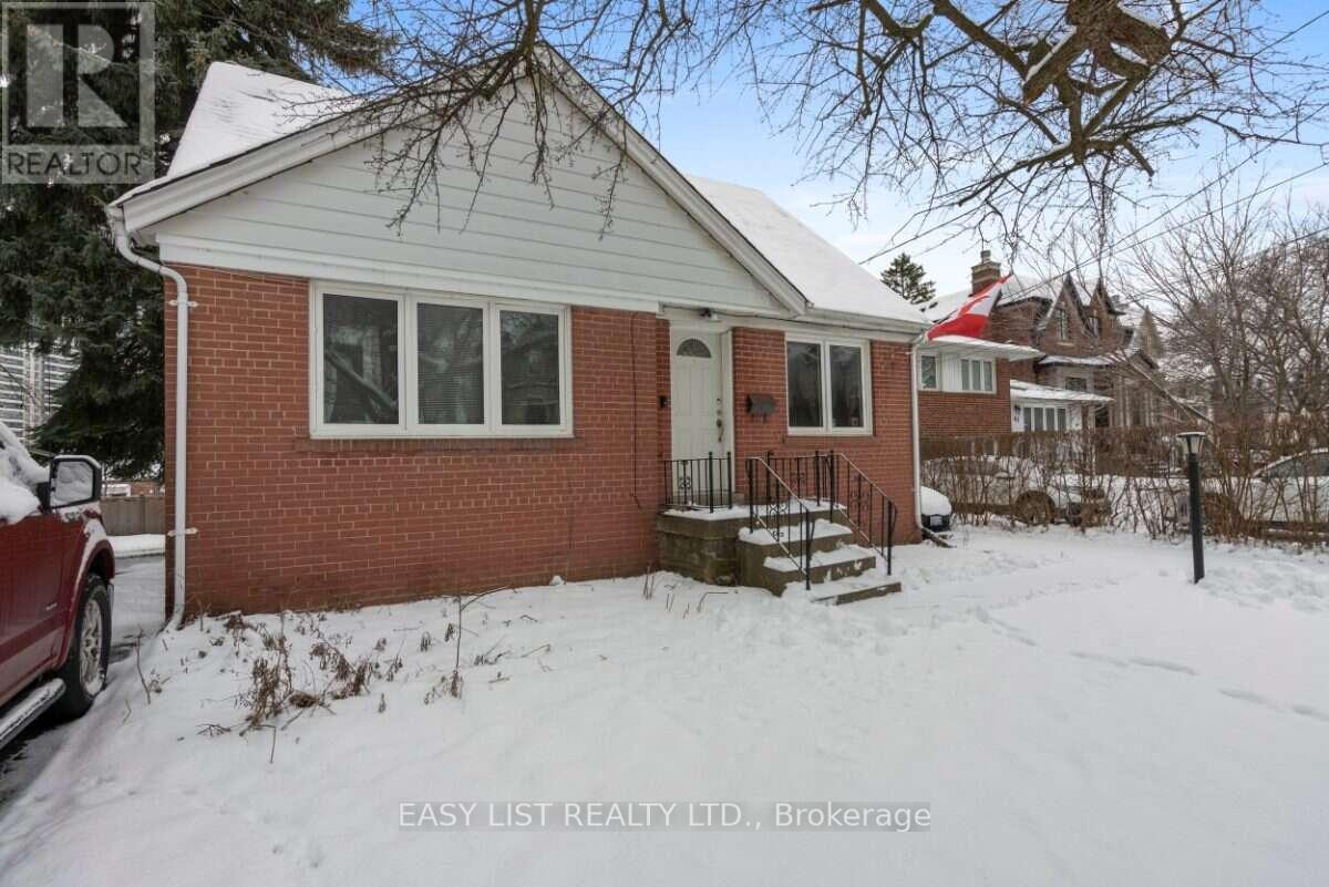 39 Churchill Avenue Property Photo 1