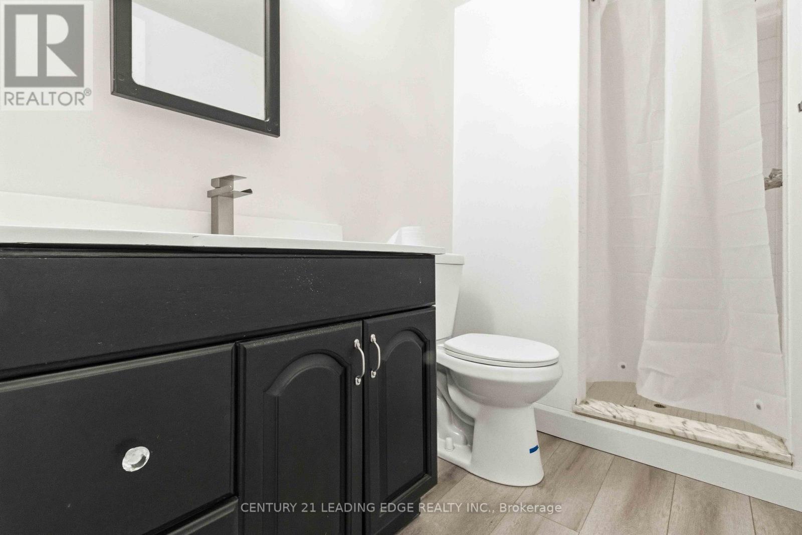 27 Coach Liteway Property Photo 37