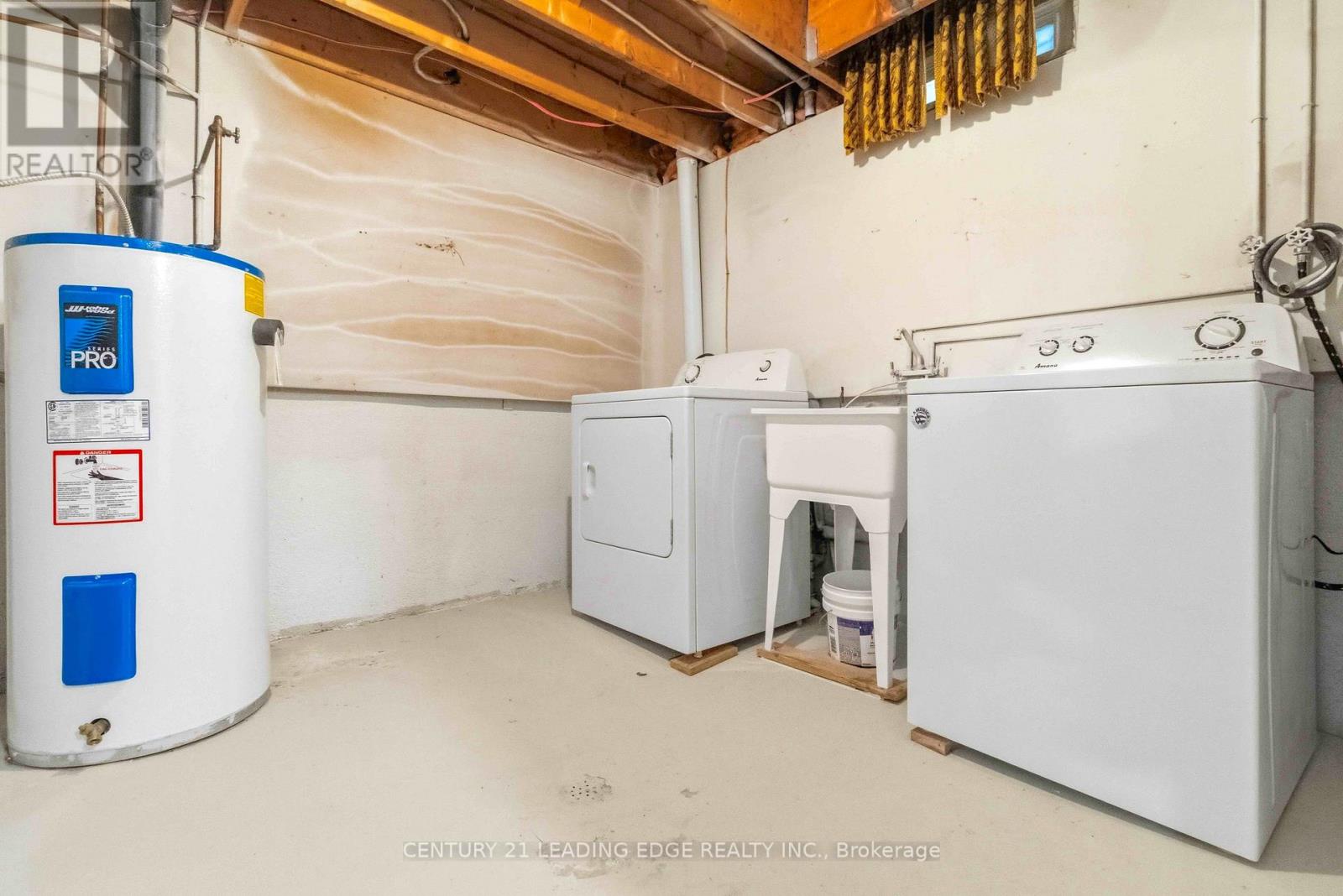 27 Coach Liteway Property Photo 38