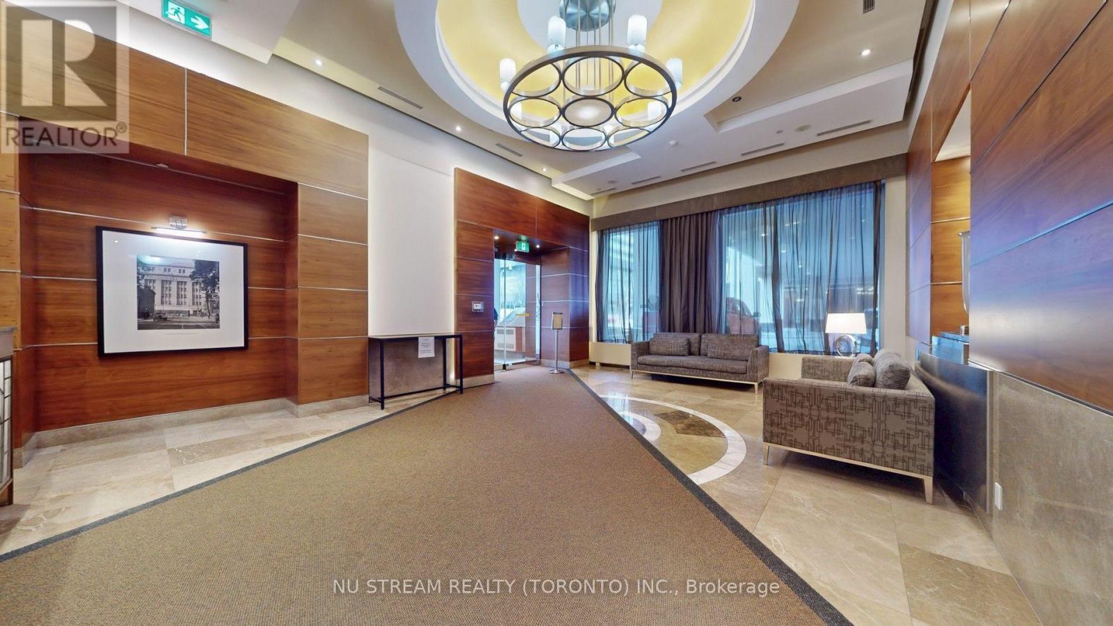 3101 - 761 Bay Street Property Photo 4
