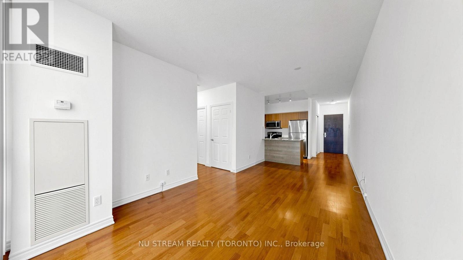 3101 - 761 Bay Street Property Photo 7