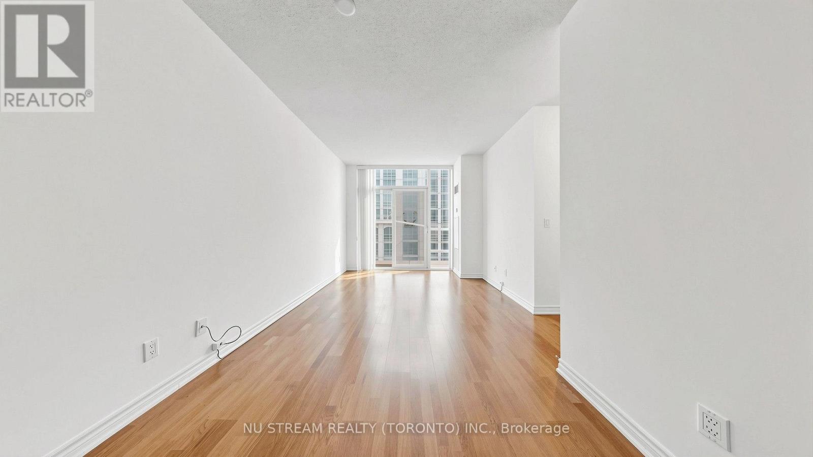 3101 - 761 Bay Street Property Photo 9