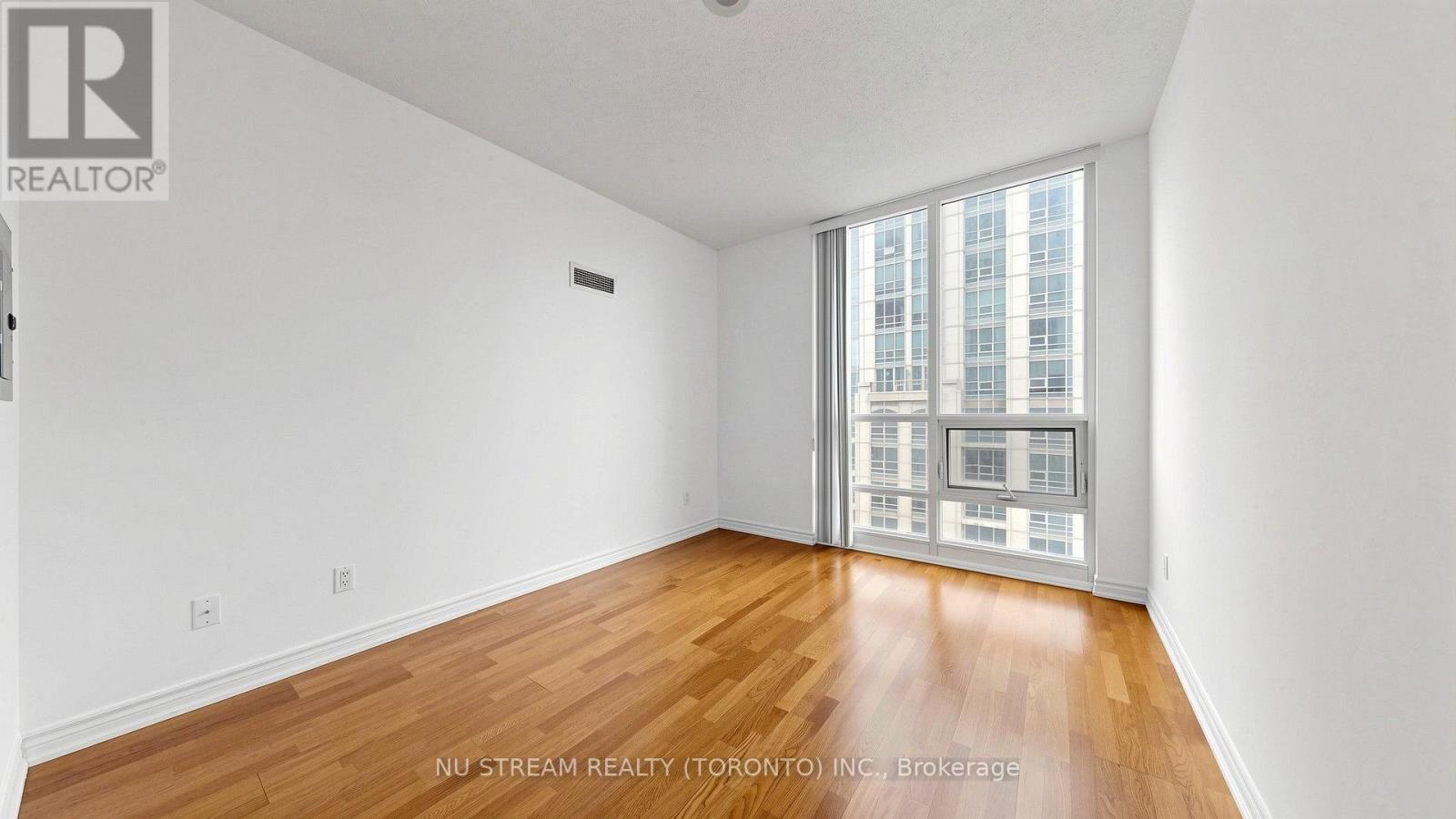 3101 - 761 Bay Street Property Photo 15