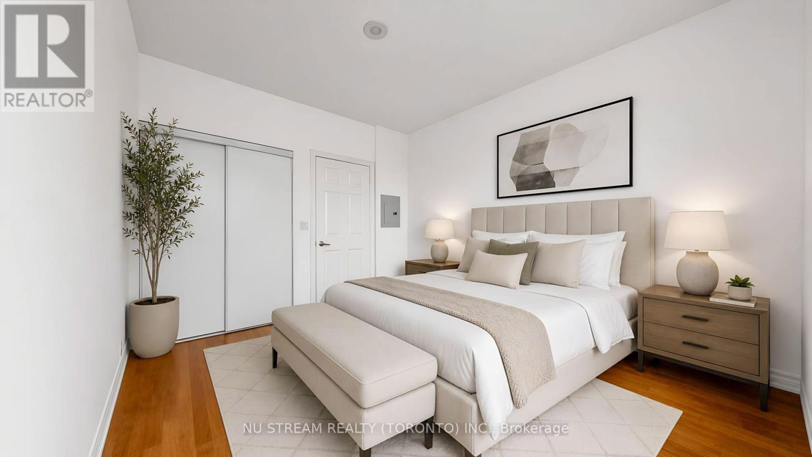 3101 - 761 Bay Street Property Photo 16
