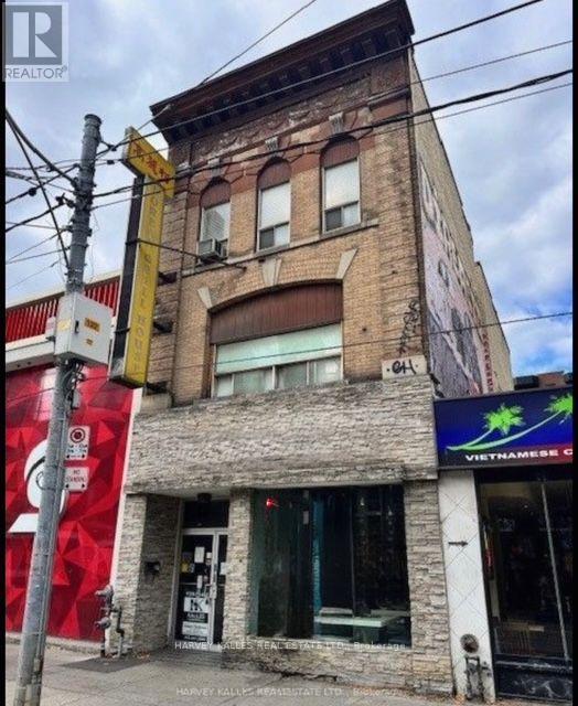3RD FLOOR - 214 QUEEN STREET W