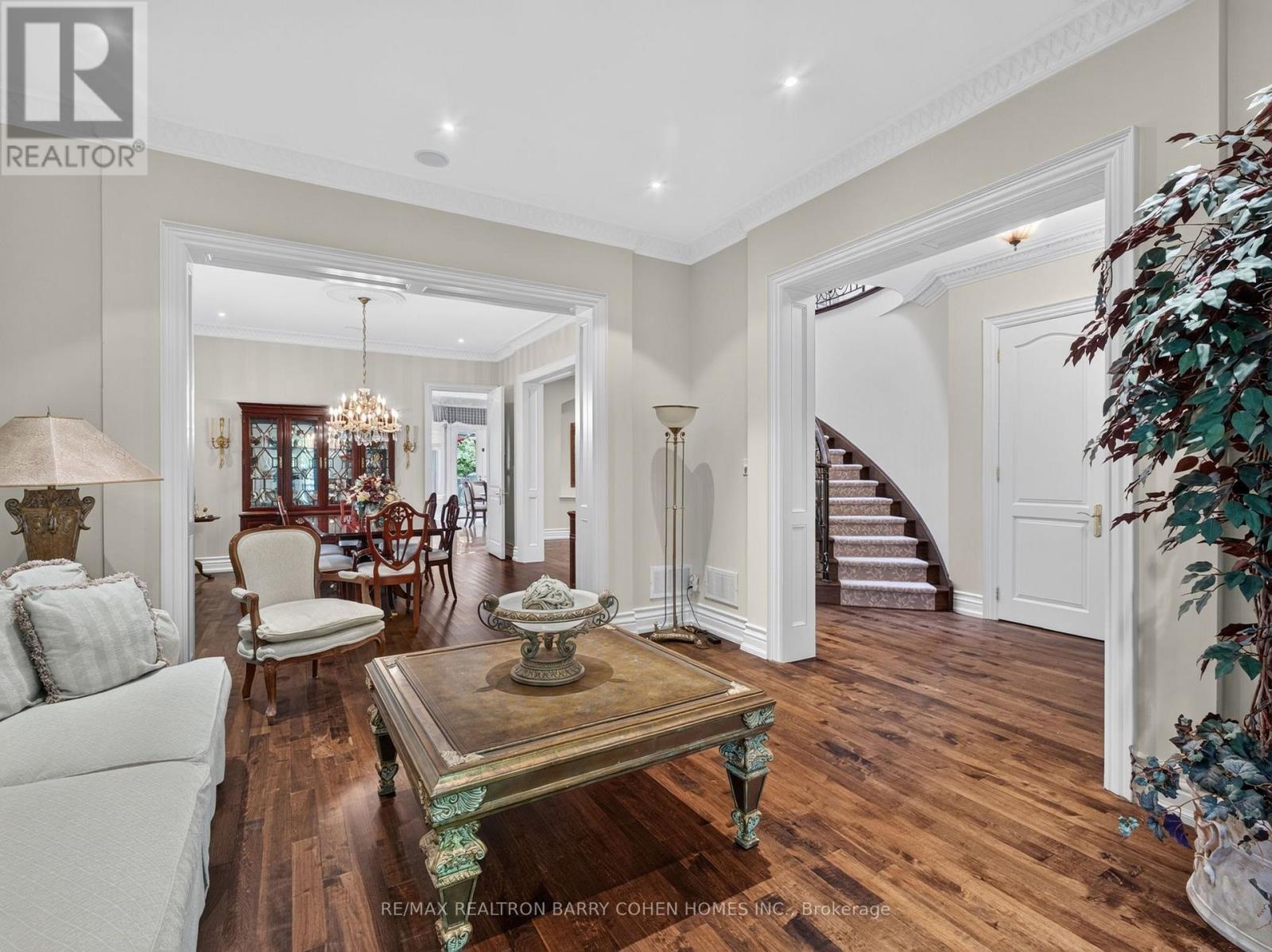 57 Yorkminster Road Property Photo 4