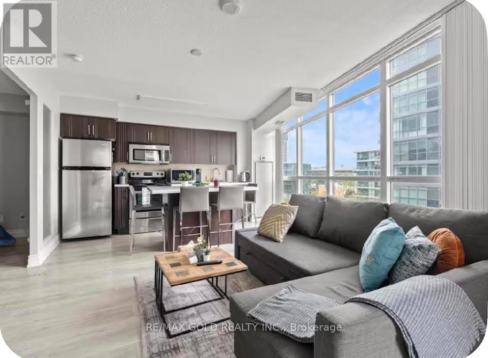 620 - 215 Fort York Boulevard Property Photo 3