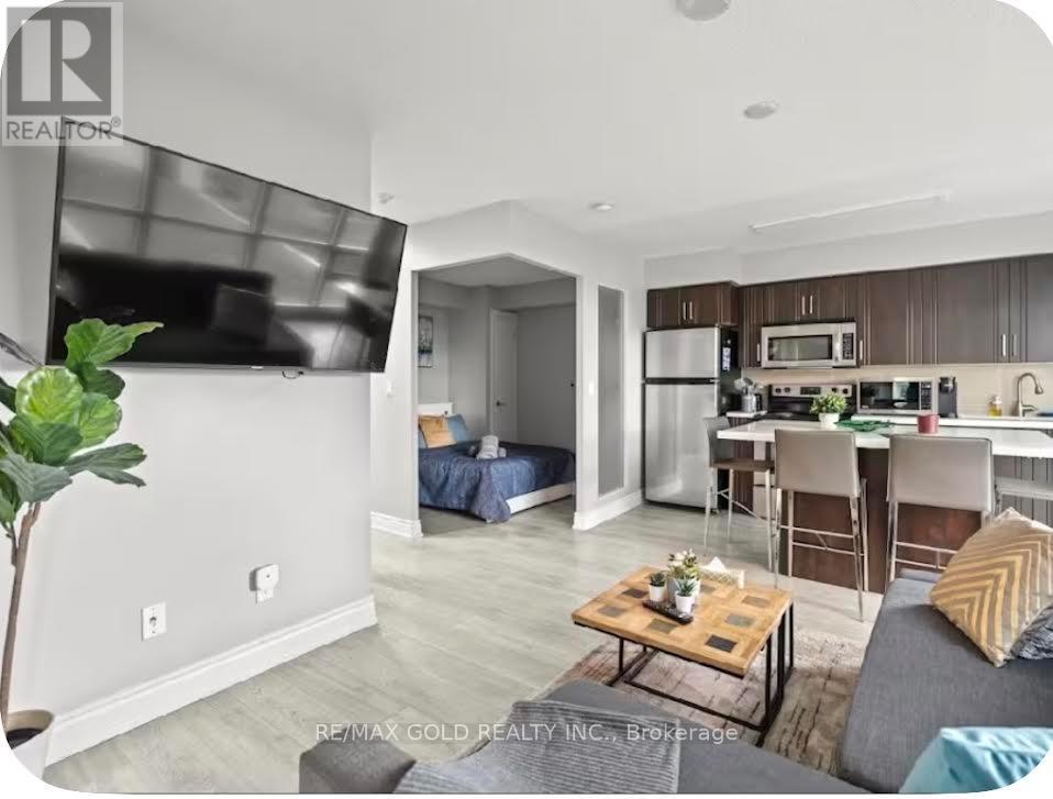 620 - 215 Fort York Boulevard Property Photo 5