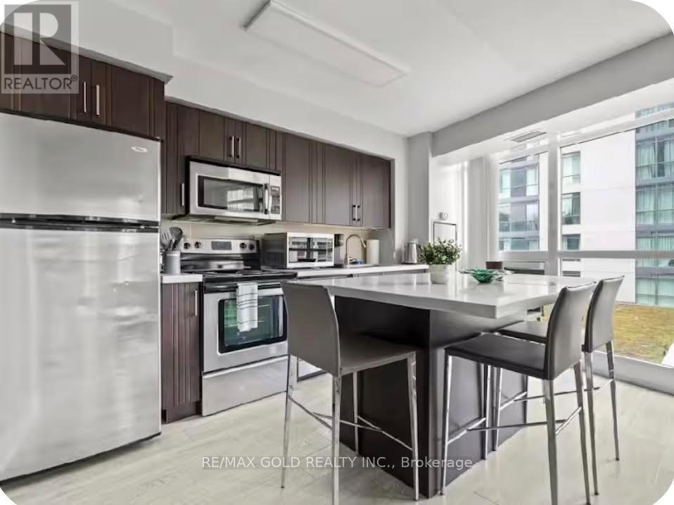 620 - 215 Fort York Boulevard Property Photo 6