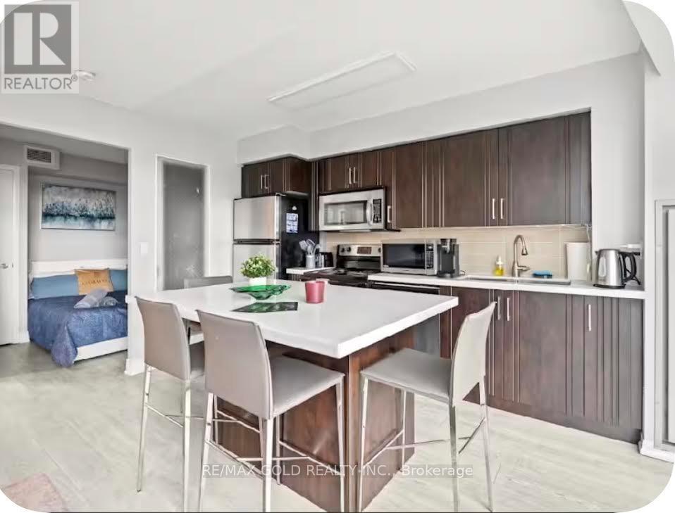 620 - 215 Fort York Boulevard Property Photo 9