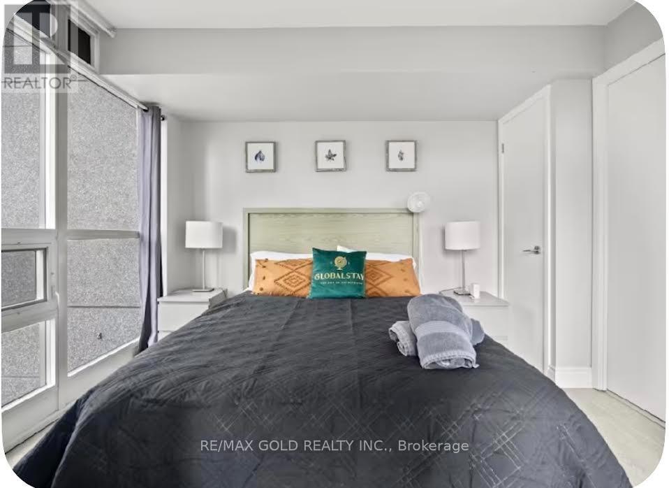 620 - 215 Fort York Boulevard Property Photo 10