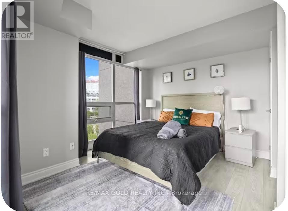 620 - 215 Fort York Boulevard Property Photo 11