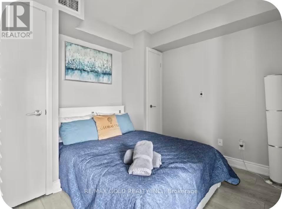 620 - 215 Fort York Boulevard Property Photo 13