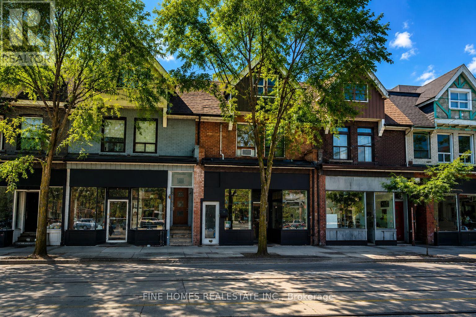 909 Dundas Street W Property Photo 1