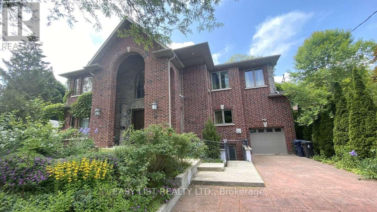98 Burbank Drive Property Photo 1