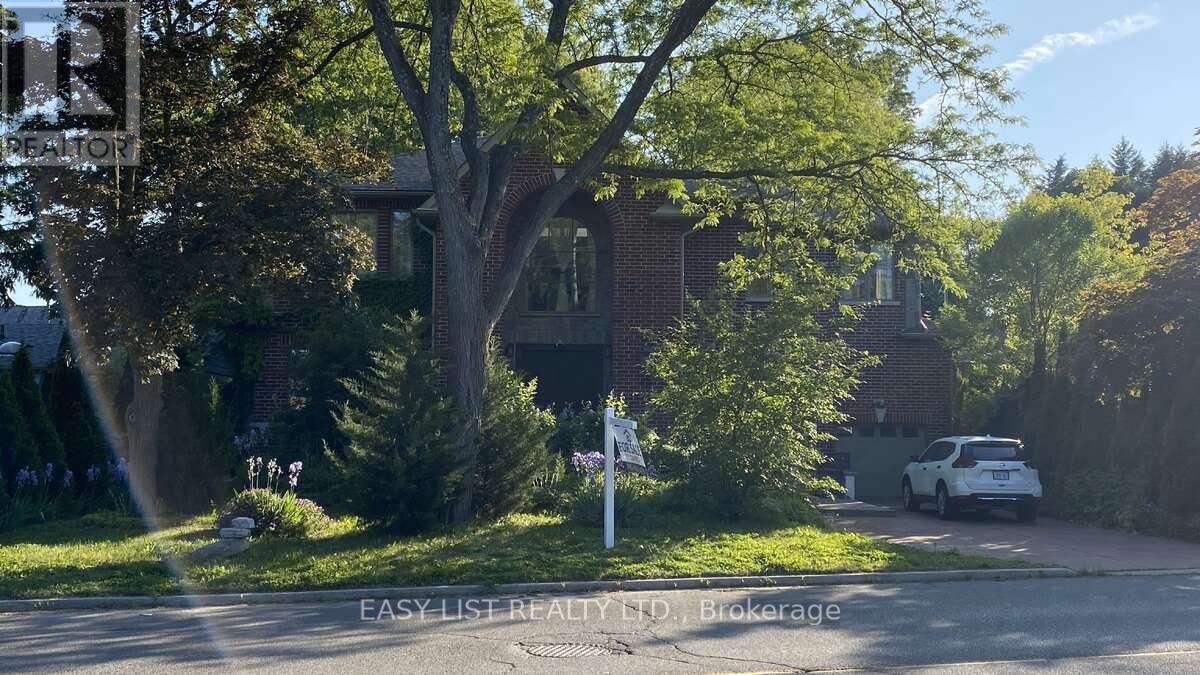98 Burbank Drive Property Photo 2
