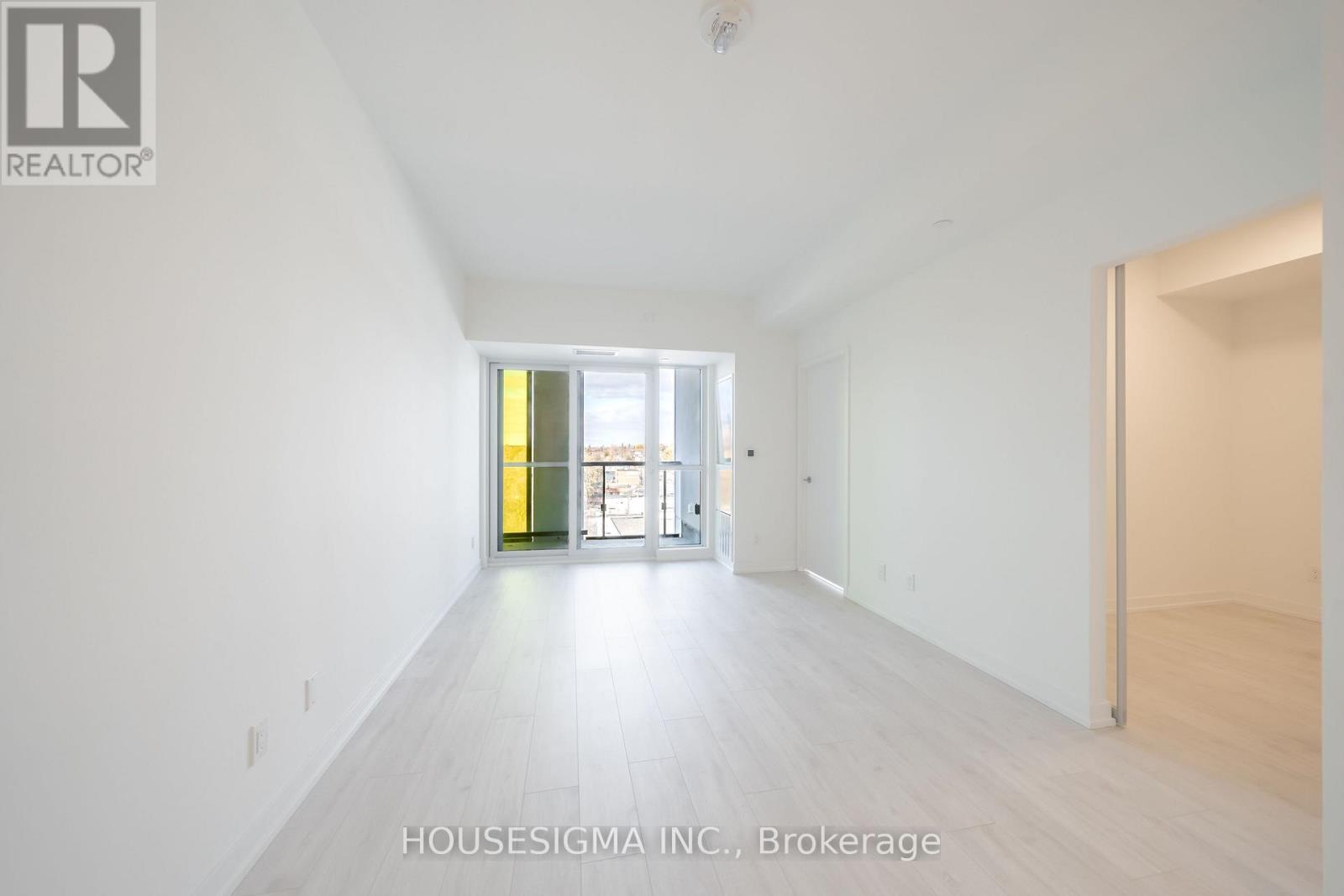 703 - 181 Sheppard Avenue E Property Photo 3
