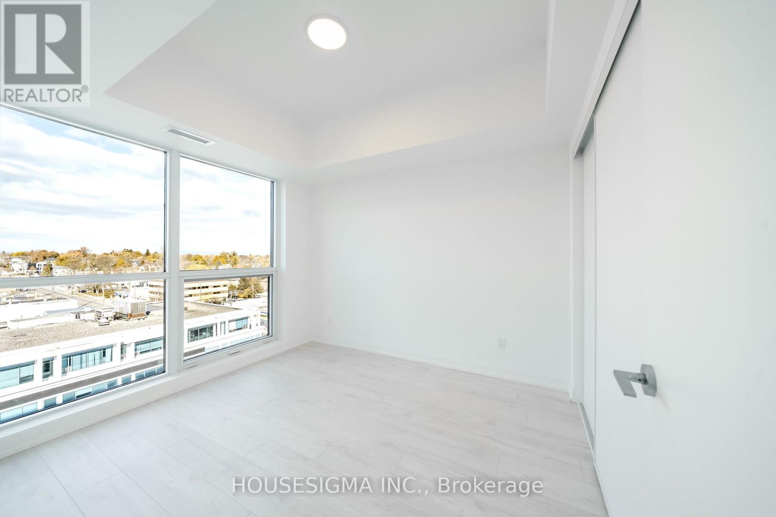 703 - 181 Sheppard Avenue E Property Photo 10