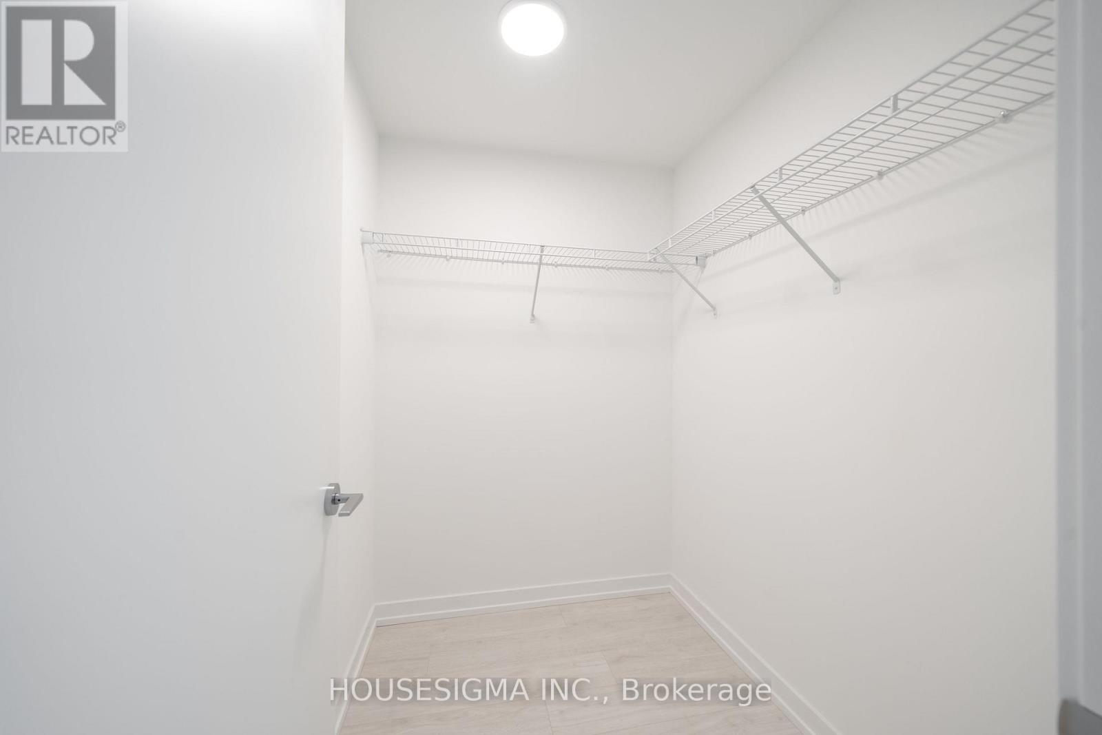703 - 181 Sheppard Avenue E Property Photo 16